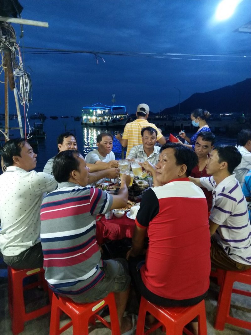 an-toi-bbq-tour-nam-du-hoang-gia