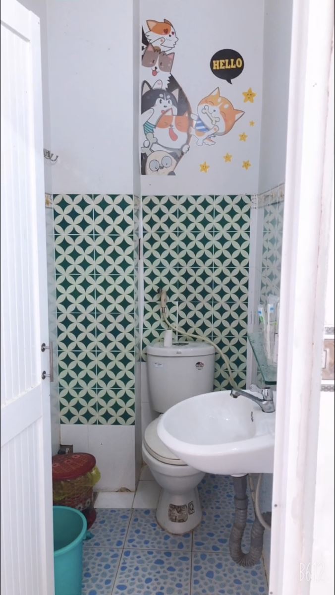 Toilet-Phòng đơn Nhà Nghỉ Hoàng Gia đảo Nam Du